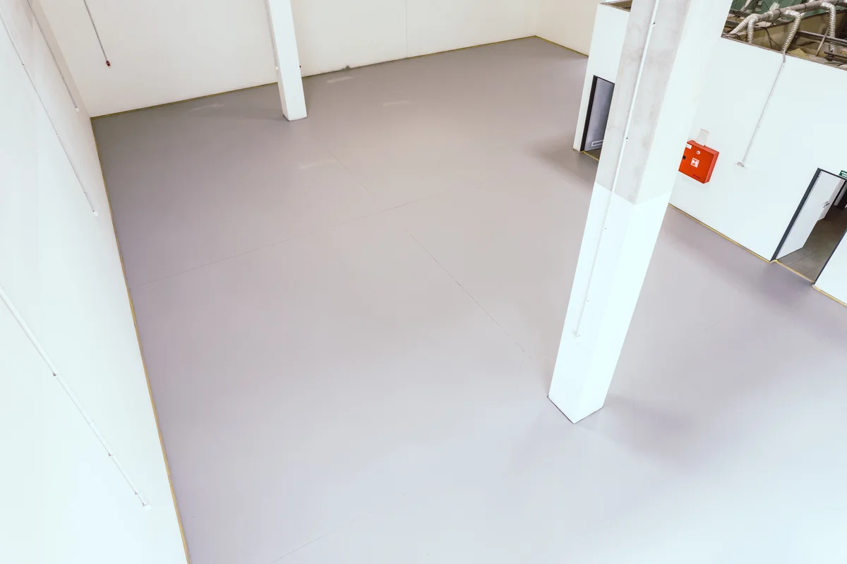 Dilatační páska na beton